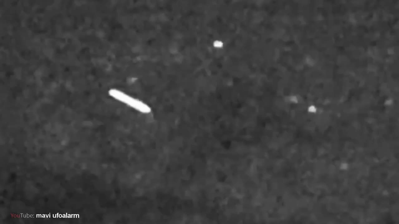 UFOs! A flying saucer was seen during the day in Moldova