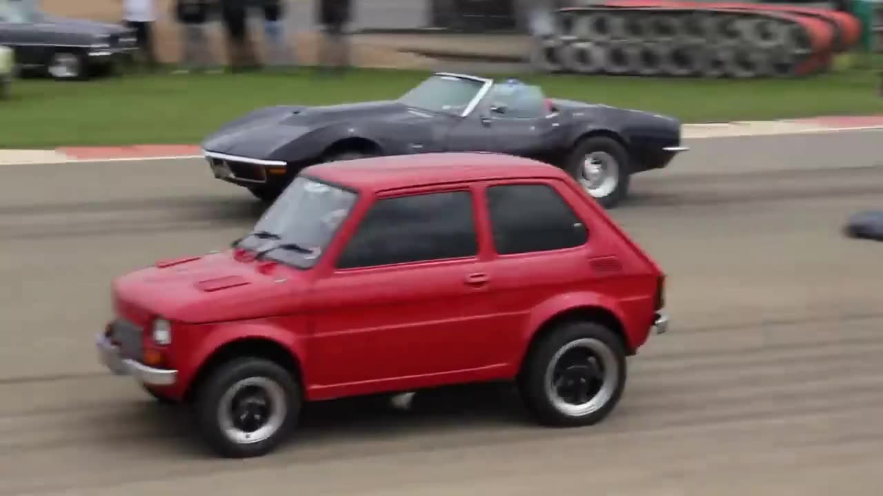 Fiat 126 Maluch with Chevy V8 Engine !!