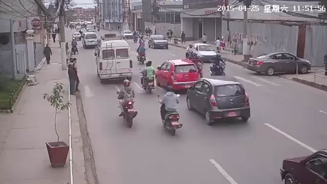 Nepal Earthquake - Visible Lateral Ground Movement