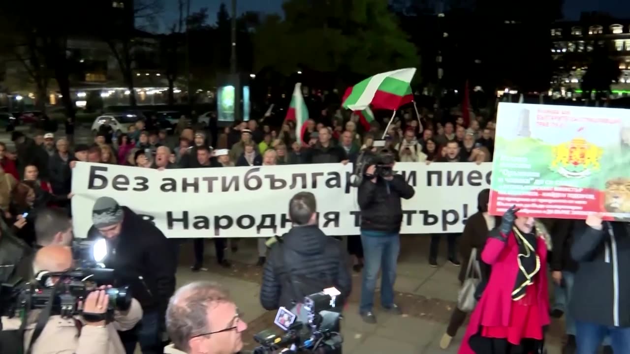 John Malkovich premiere sparks protests in Bulgaria