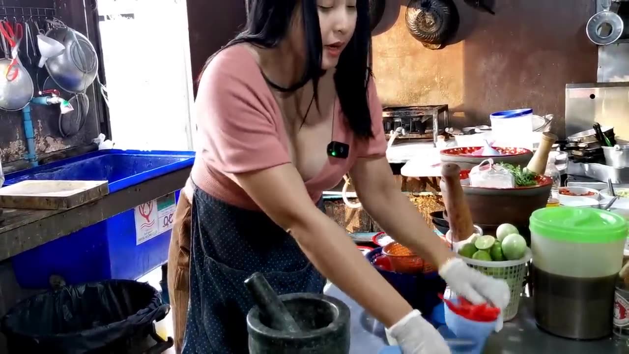 Hot Babe Thailand Chef Cooking