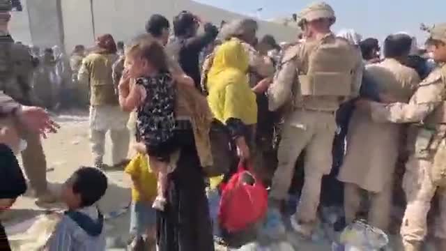 ⚡️The situation at Kabul airport, people want to leave