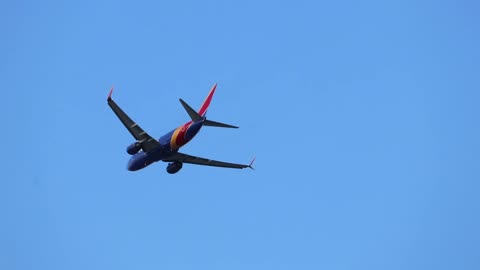 Southwest Boeing 737-800 evening departure from St. Louis Lambert Intl