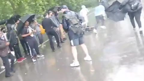 PLEASE HELP IDENTIFY THIS MAN & REPORT HIM
