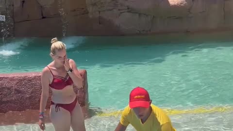Oh my god live water land in usa
