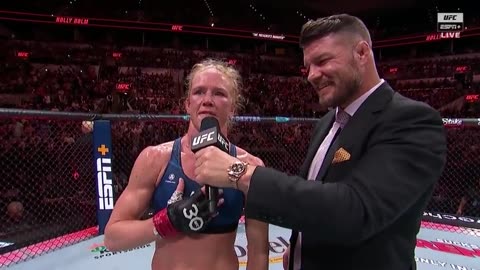 Η πρώην πρωταθλήτρια του UFC, Χόλι Χολμ, επικαλέστηκε την σεξουαλοποίηση των παιδιών