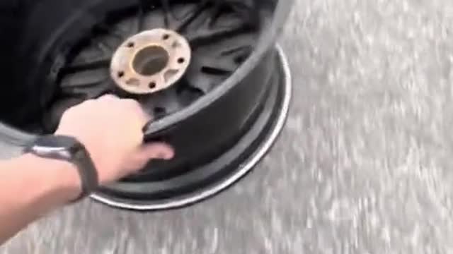 What should I do if there is no special machine for wheel hub grinding? hub