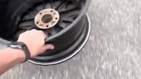 What should I do if there is no special machine for wheel hub grinding? hub
