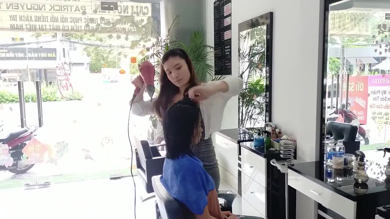 unuisUq48hE.mp4