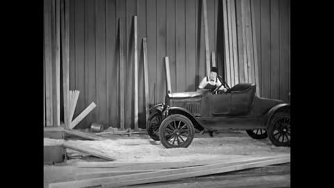 L&H.Busy.Bodies.(1933.internal.bdrip)