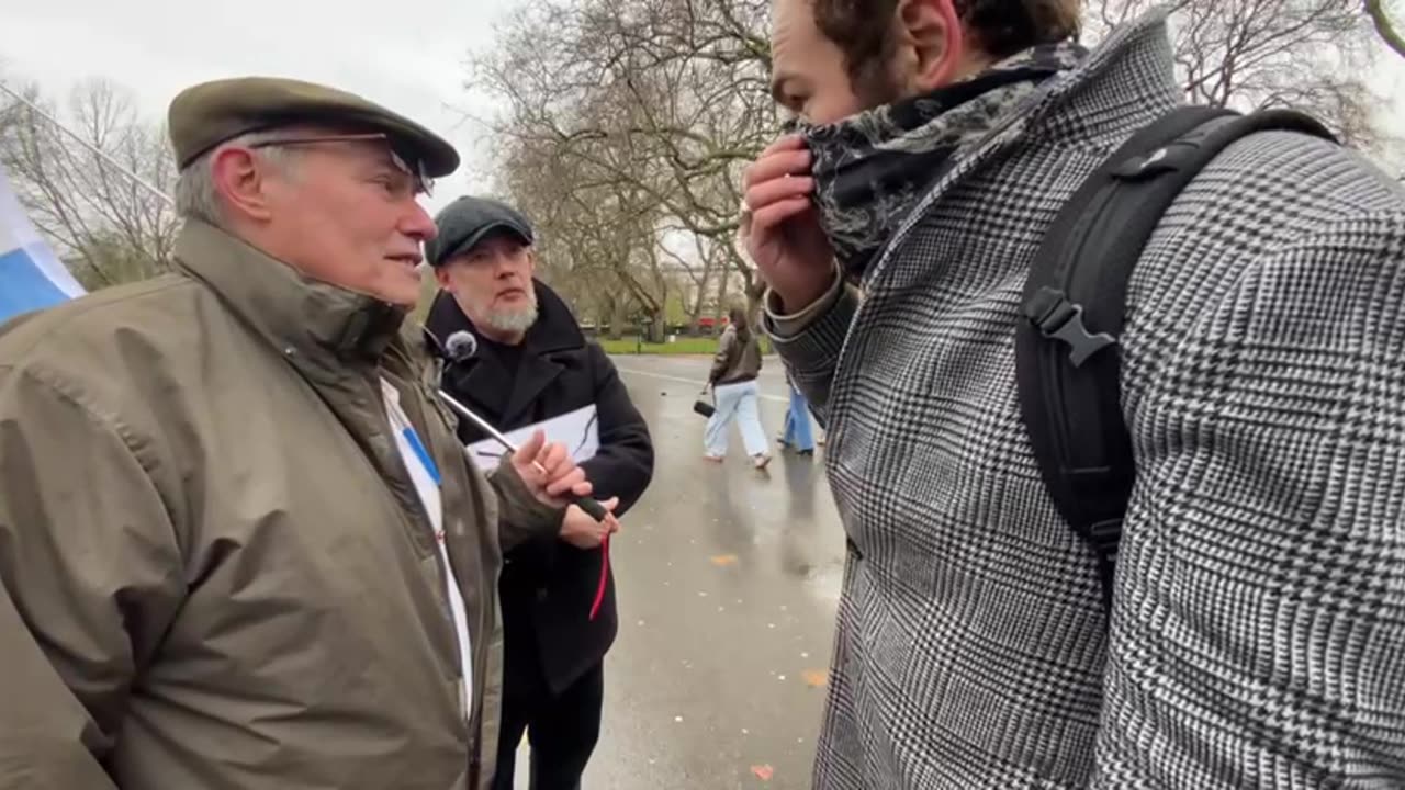 8th December 2024: A chat around speakers corner, the last time this year.