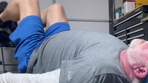 Reverse Knee-Crunch Leg-Drops