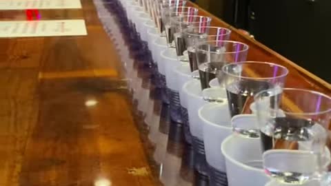 If her boss sees this, SHE’S FIRED!! 😮…