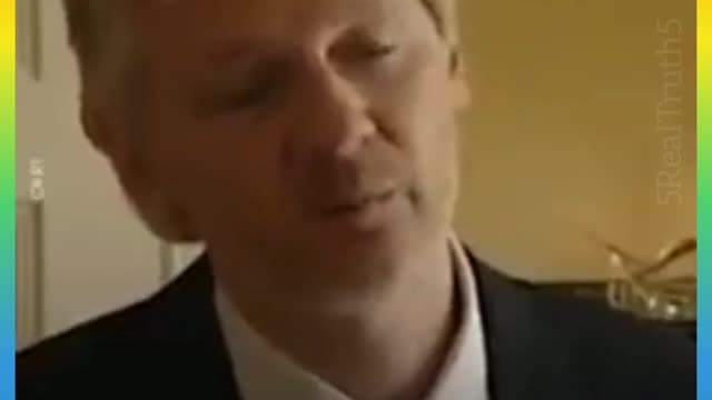 Julian Assange: "A háború a média hazugságának eredménye" (2011)