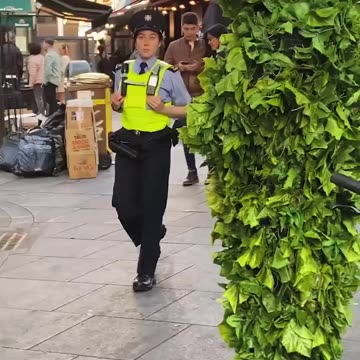 I pranked the Gards/Police 🤣🤣🤣