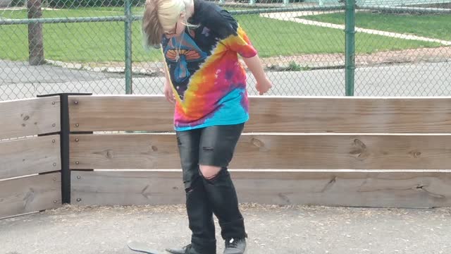 Ray on sk8t board. Ollie queen of altoona @ murderpark