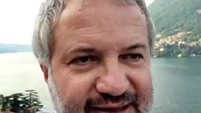 🔴 Claudio Borghi: in diretta dal balcone sul lago. Come due anni fa.