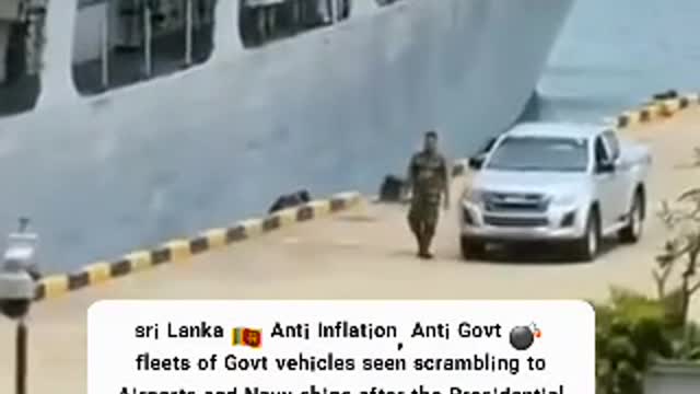 Sri Lanka - Govt scrambling to Airports and Navy Ships fleeing after the Presidential Palace Raid