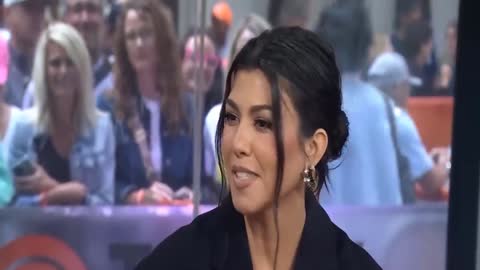 Kourtney Kardashian’s kids Upset and cringe over PDA with Travis Barker#kourtneykardashian #travis 