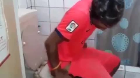 Funny case with the toilet!