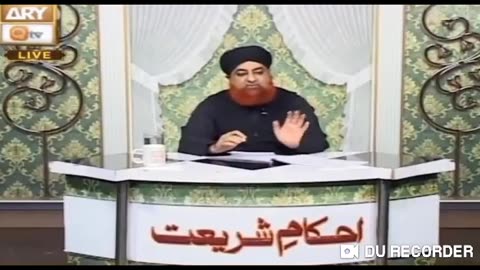 بیوی اور بچے نماز نہیں پڑھتے تو مرد کیا کرے کیسے ان کو نماز کی طرف لائے؟