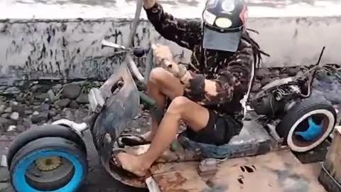 Indonesian scooter extreme