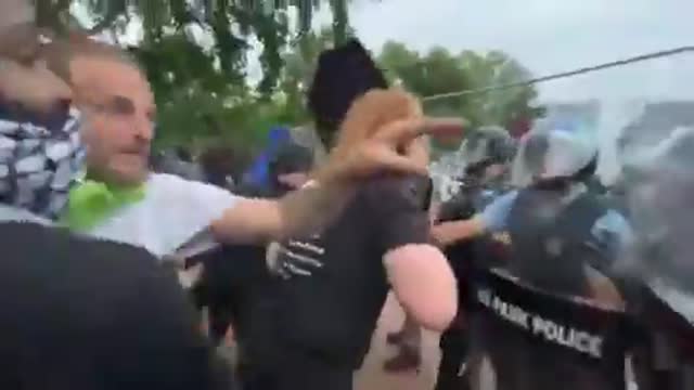 BLM & Antifa Riots 2020 - 2020-06-23-00-44-08-White-House.mp4