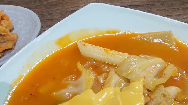 Korean Grind soybean soup and Dduk-bbok-ki (spicy ricecake stew)