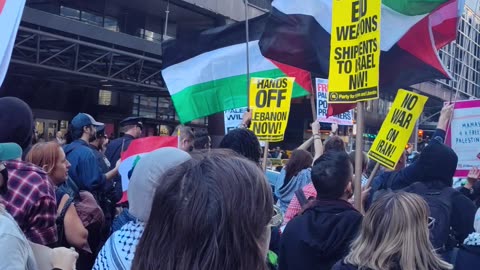 Marcha: NO Kamala Harris. NO Donald Trump. "NO VOTOS PARA EL GENOCIDIO".