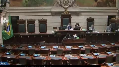 Politikani brazilian hyn online nga tualeti