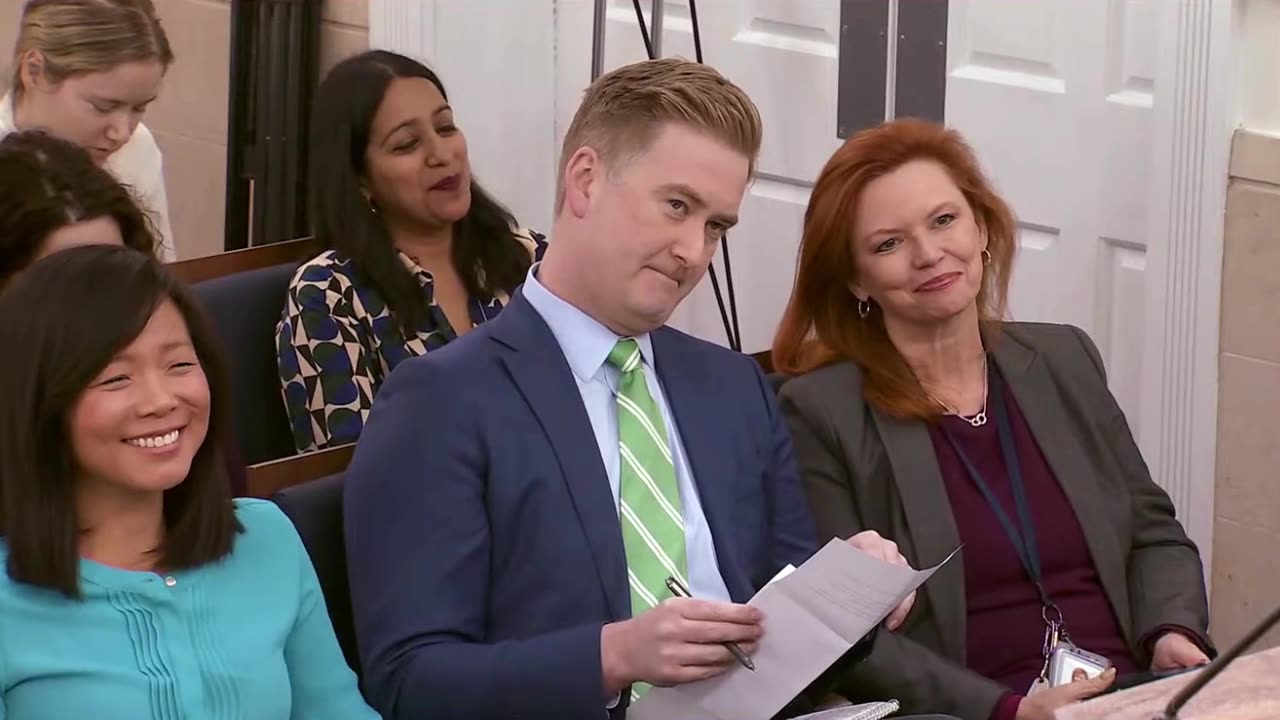 SHE CAN'T HANDLE PETER!!!😂😂😂