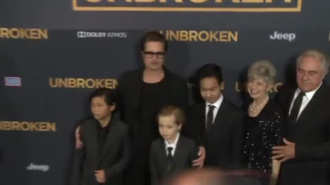 Starr, Reed inducted into Rock Hall of Fame; Pitt premieres "Unbroken"