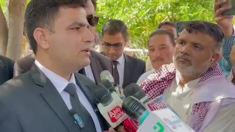 Khan saheb ke sath jeel me jo zulam karrahy hay sunie.