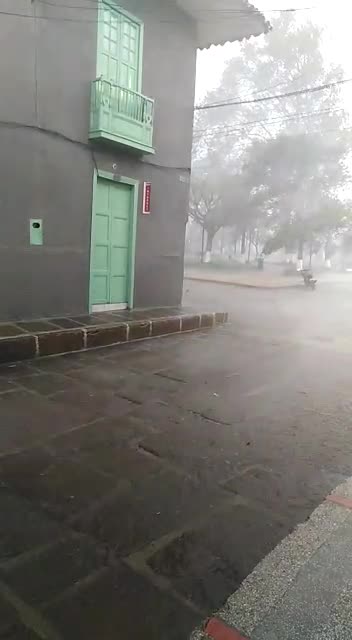 Una tormenta azotó a los habitantes de Mogotes, Santander, la tarde de este viernes.