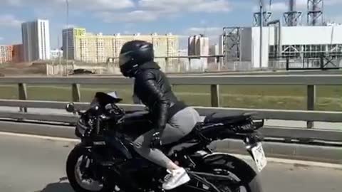 motogirl