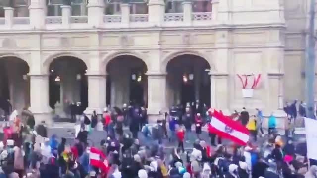 LOVE MY BEAUTIFUL AUSTRIAN PATRIOTOS STANDING UP FOR FREEDOM!!!