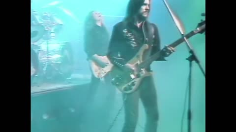 Motor Head - Ace of Spades (LIVE OFFICIAL VID)