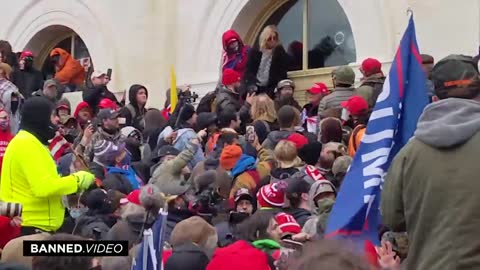 Patriots Stop ANTIFA (In Disguise) From Breaking Windows At DC Capitol!