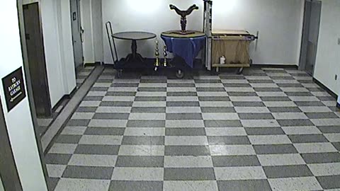 6087RHOBG3G308LobbyNorth_2021-01-05_21h40min02s677ms.mp4