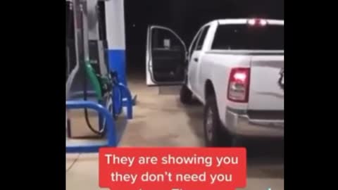 Empty gasstations for not paying minimum wage tot he workers