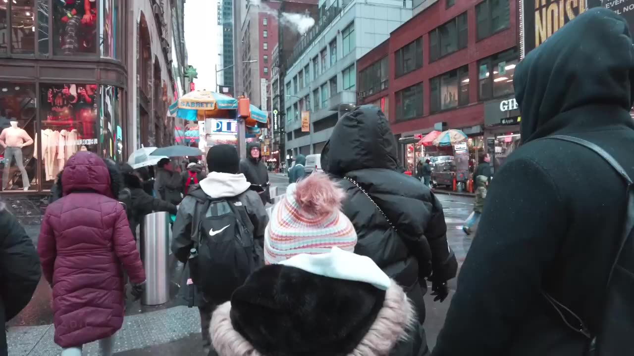 "Christmas Prelude: Rainy, Windy, Snowy, Cold Walk in Times Square, New York - Binaural City Sounds"