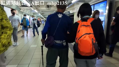 紅磡站月台～A出口 Hung Hom Station Platform - Exit A, mhp2135, apr2022 #紅磡站 #理工大學 #海底隧道