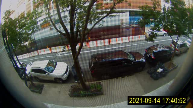 2021 0914 Cops at this building possibly for me