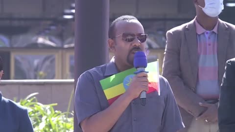 ያላችሁን በመያዝ መከላከያውን ተቀለቀሉ ፤ እናሸንፋለን - አብይ አህመድ(ዶክተር)