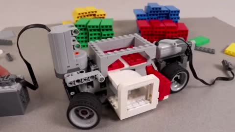 Surprise! Lego can still play like this