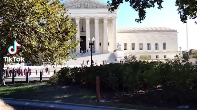 ..what represents justice, wisdom and government?