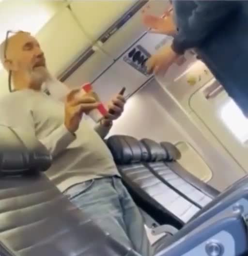 Man in the U.S gets kicked off a flight for using women's underwear as a mask