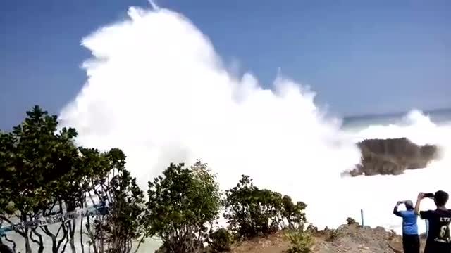 raging beach waves