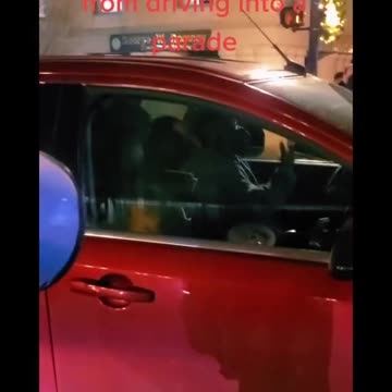 THIS IS HOW YOU STOP BLM FROM DRIVING INTO A PARADE