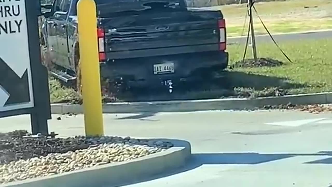 Ford Super Duty got stuck in MUD